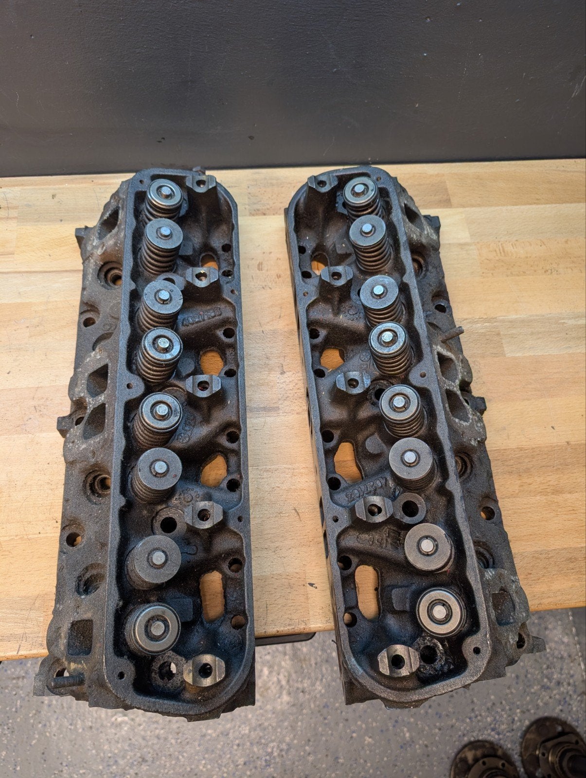 318 360 mopar cilinderkoppen Plymouth dodge small block, Ophalen, Dodge