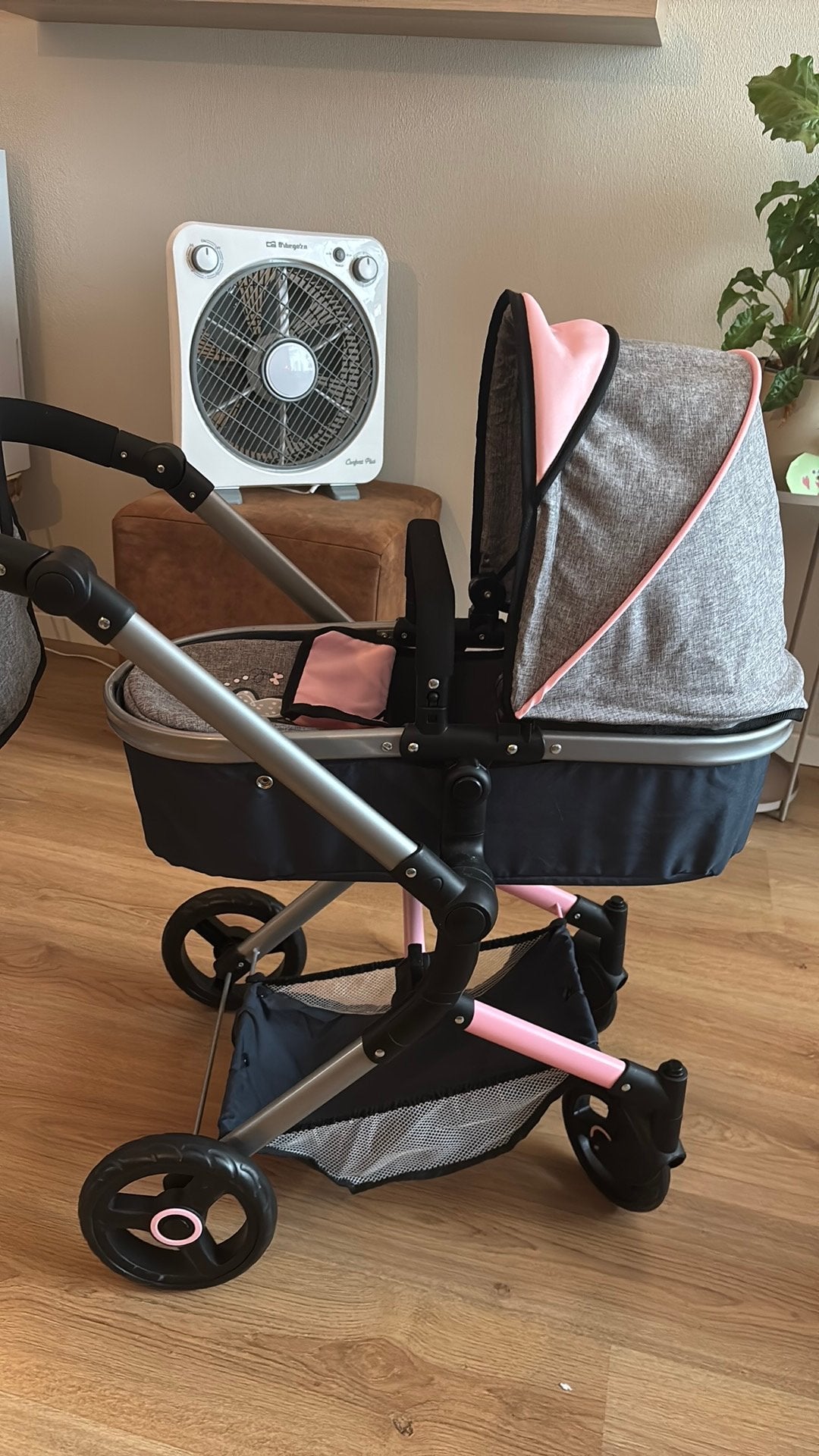 Poppen wagen kinderen, Ophalen, Zo goed als nieuw, Babypop