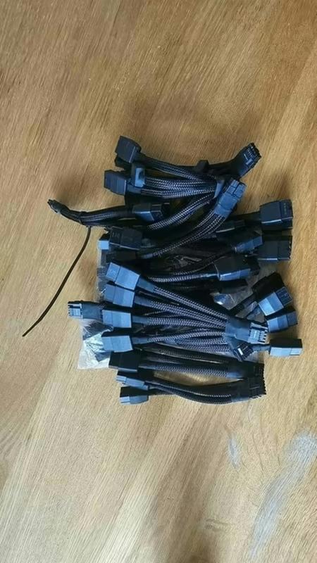 12vhpwr Adapters, 7604 HM, Ophalen of Verzenden, Zo goed als nieuw, DTGParts.business@gmail.com