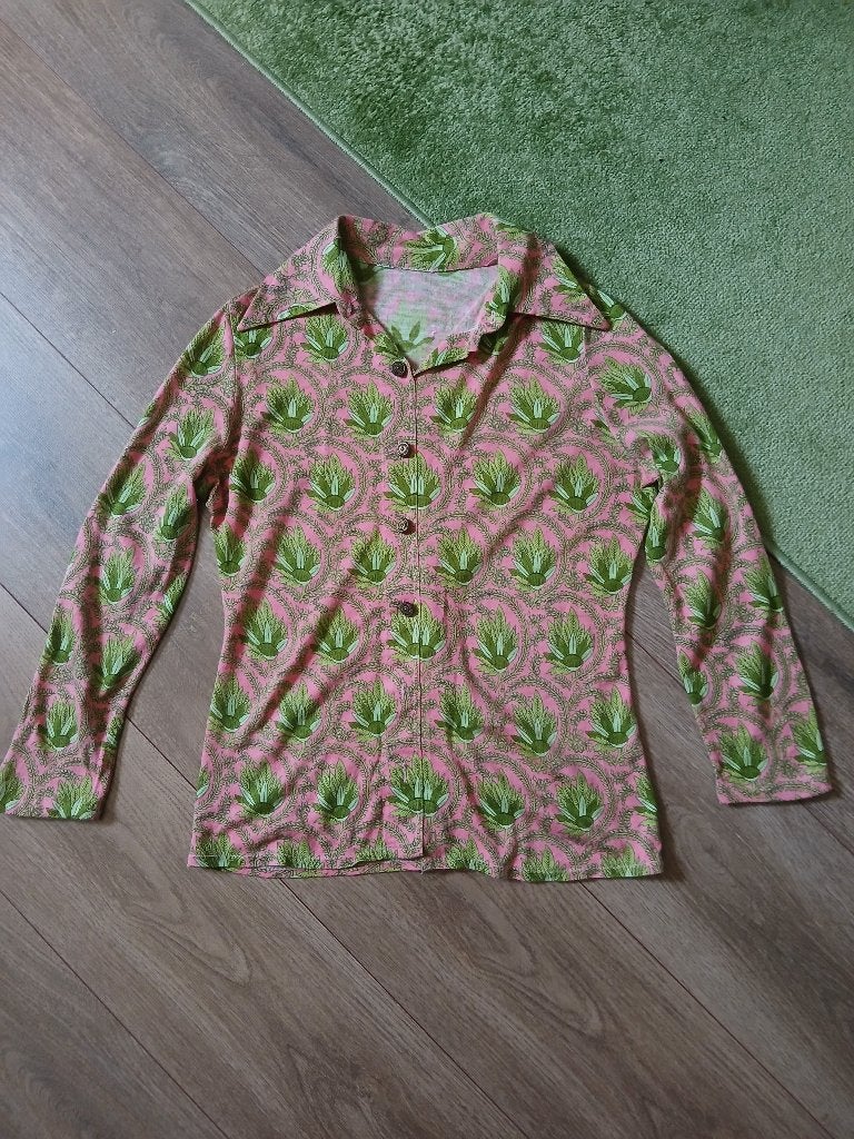 Vintage jaren 70 puntkraag rose groen botanische blouse, M, Maat 38/40 (M), Verzenden, Vintage, Roze