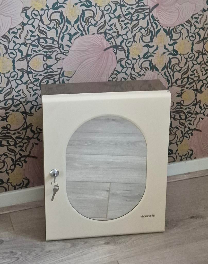 Vintage spiegel-, medicijnkastje Brabantia, Ophalen of Verzenden, Rechthoekig, Minder dan 50 cm, Minder dan 100 cm