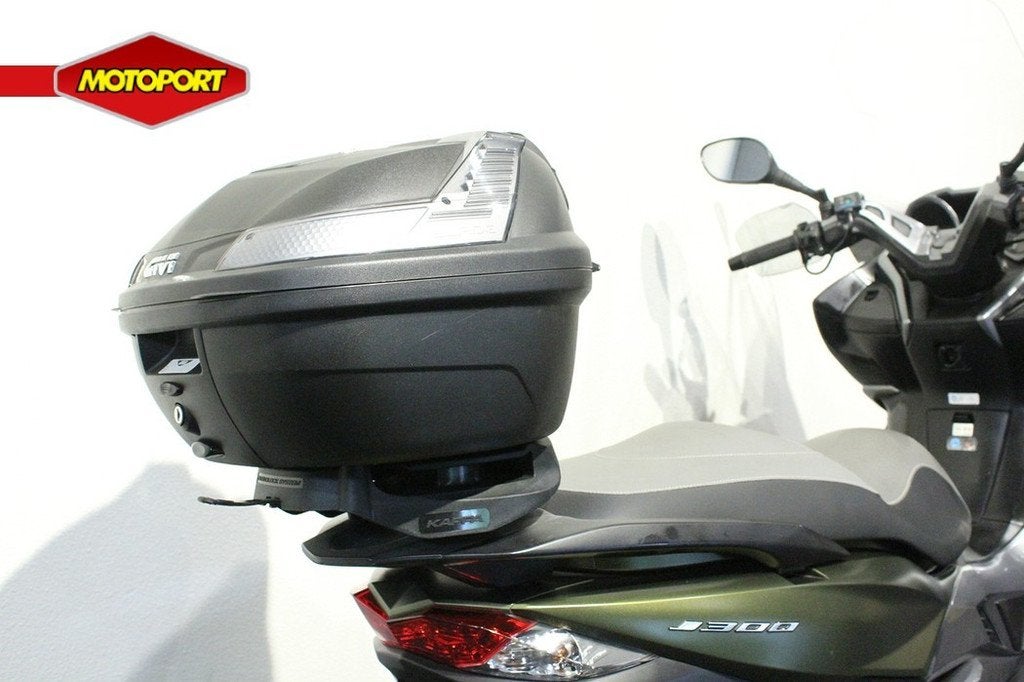 Kawasaki J300 ABS, Scooter, Bedrijf