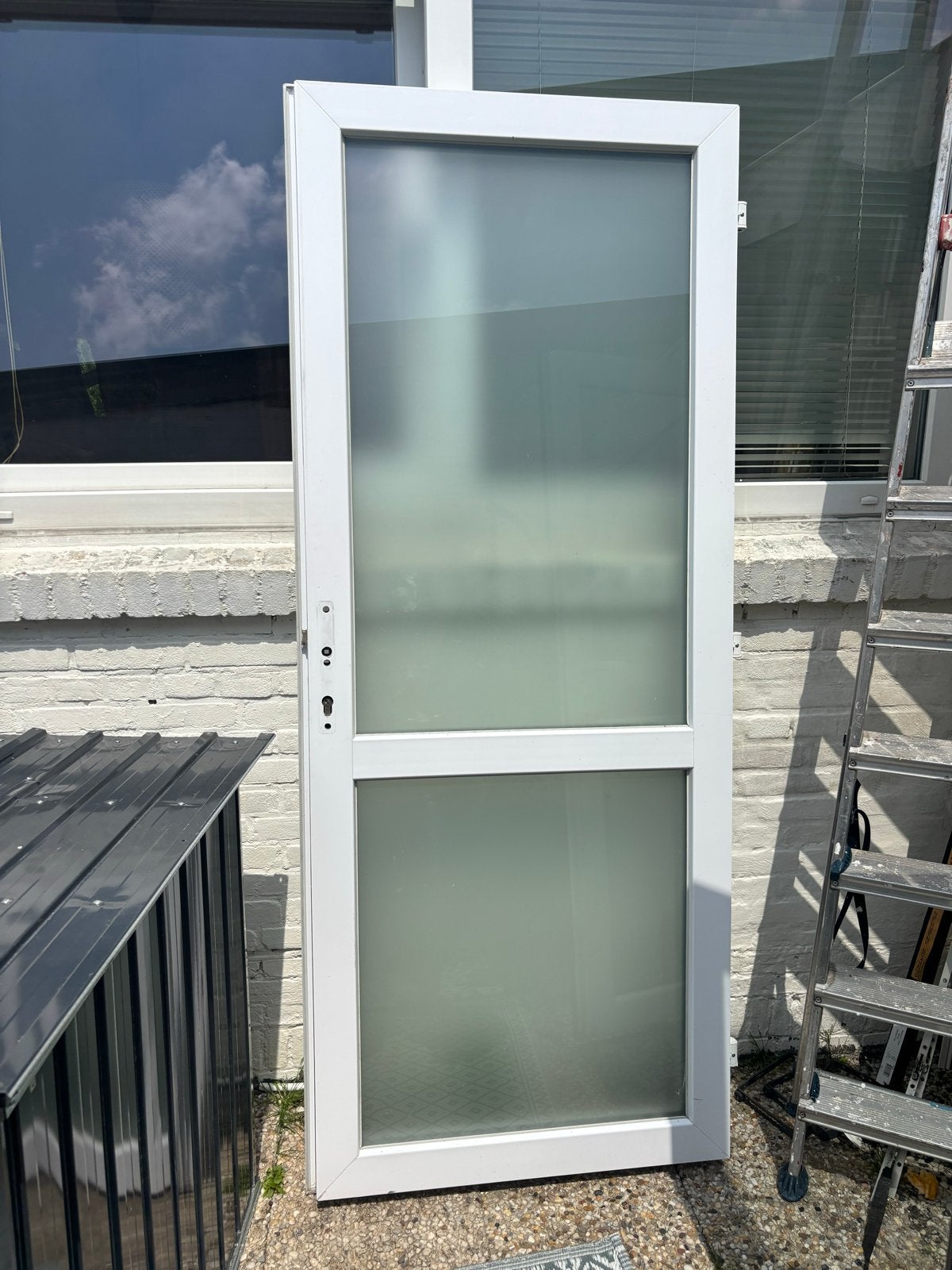 Kunststof buitendeur met melkglas, 207,5x86 cm, Ophalen, Kunststof, Gebruikt, 80 tot 100 cm