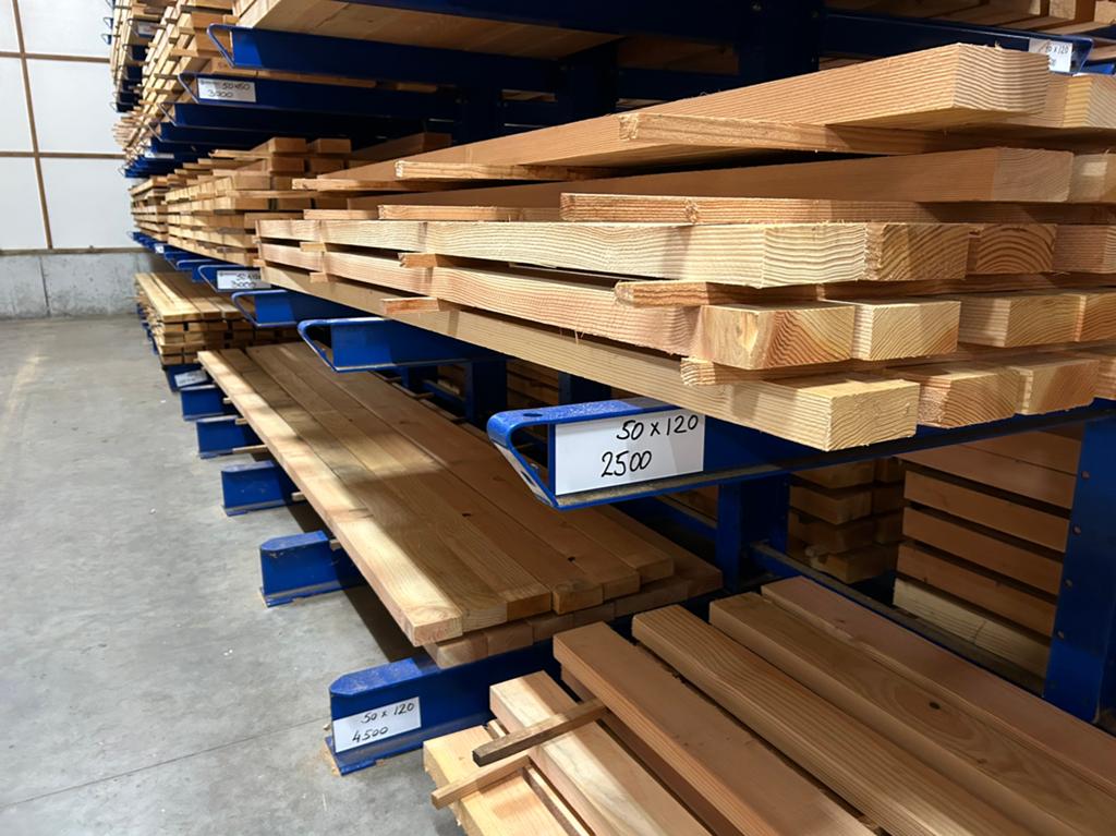 Douglas balken fijnbezaagd 50x120mm, Tuin en Terras, Palen, Balken en Planken, Ophalen, Zo goed als nieuw, 250 cm of meer, Balken
