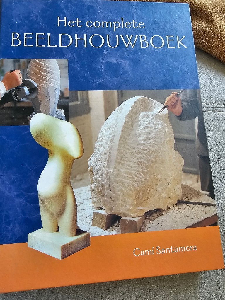 Het complete beeldhouwboek ( goede staat ), Ophalen of Verzenden, Zo goed als nieuw