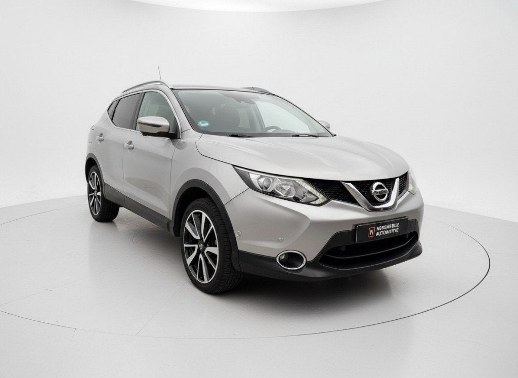 Nissan QASHQAI 1.2 PREMIER EDITION, 360, PANO, TREKHAAK., Voorwielaandrijving, Euro 5, Gebruikt, 4 cilinders