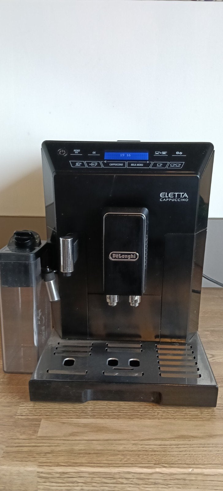 DeLonghi Eletta Cappuccino - Algemeen Alarm, Ophalen, Espresso apparaat, 10 kopjes of meer, Niet werkend