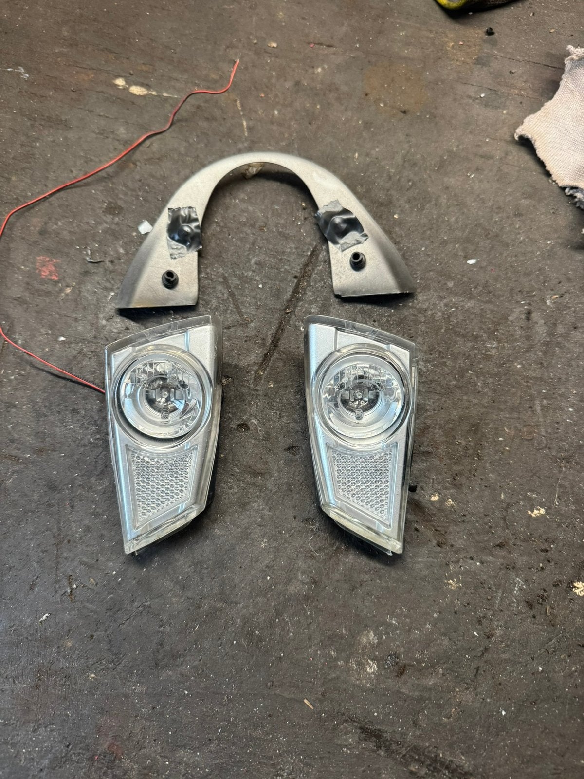 Te koop Trek koplampen, Dynamo, Gebruikt, Waterbestendig, Voorlicht