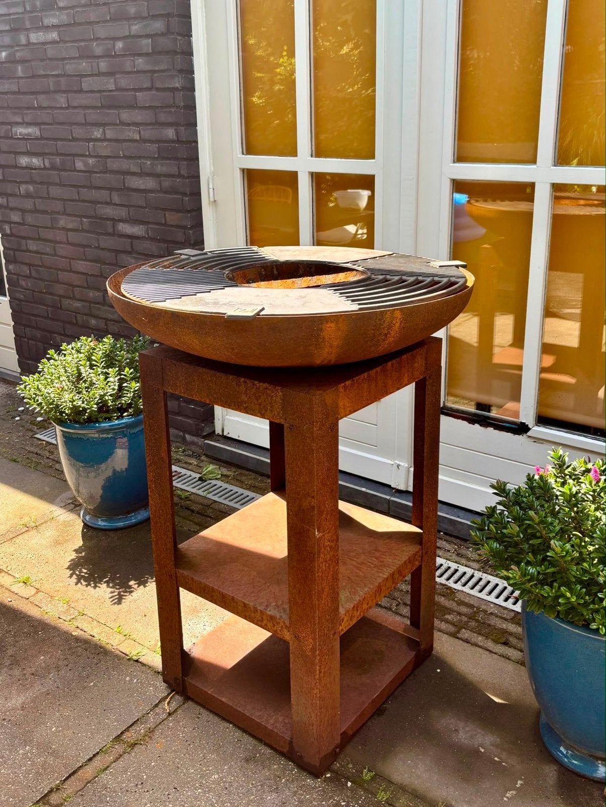 RedFire Trinidad Barbecue plancha met houtopslag, Tuin en Terras, Houtskoolbarbecues, Ophalen, Gebruikt
