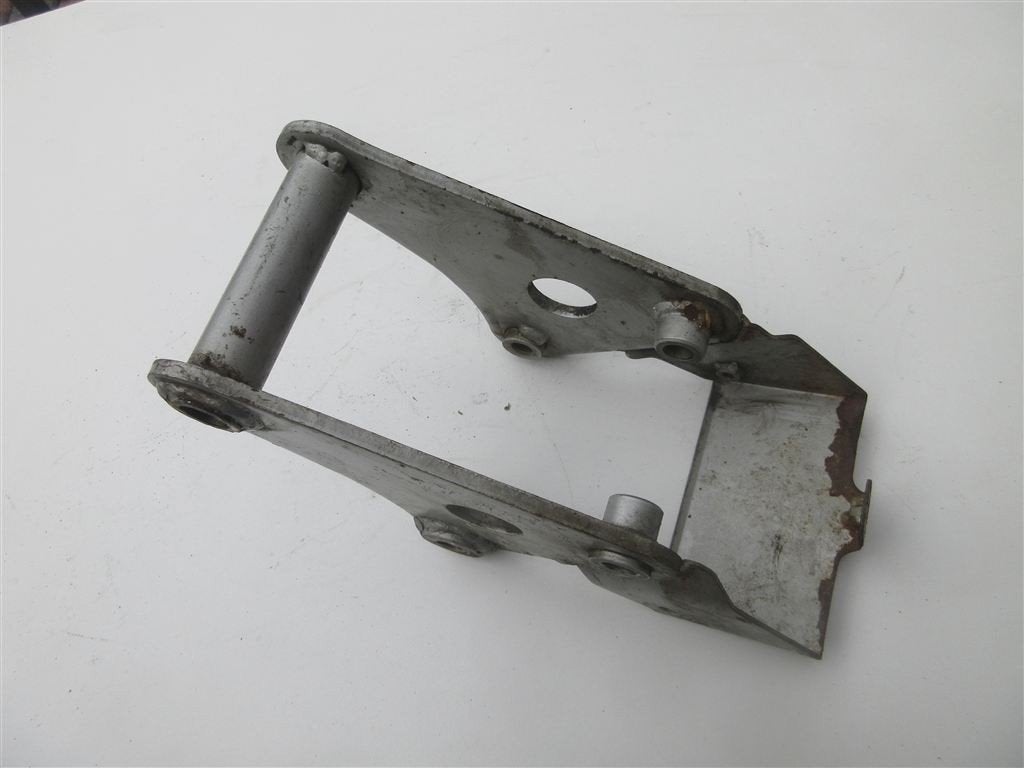Suzuki GSX550 houder schokbrekerarm frame steun GSX 550 GN71, Motoren, Ophalen of Verzenden, Gebruikt