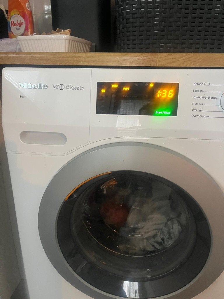 Miele W1 classic wasmachine, Gebruikt, Energieklasse A of zuiniger, Ophalen of Verzenden, Voorlader