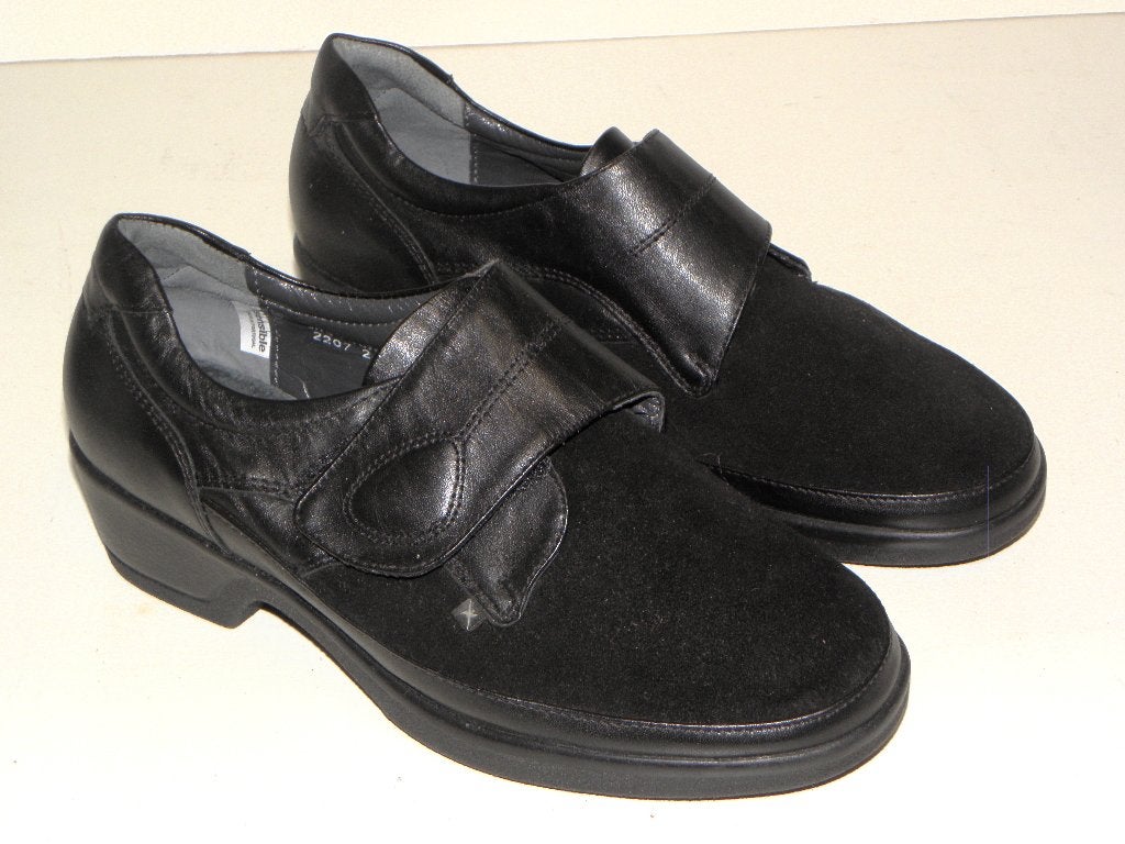 Zwarte Xsensible bandschoen maat 5 of 38 wijdte J, Kleding | Dames, Schoenen, Xsensible, Zwart, Ophalen of Verzenden, Sneakers of Gympen