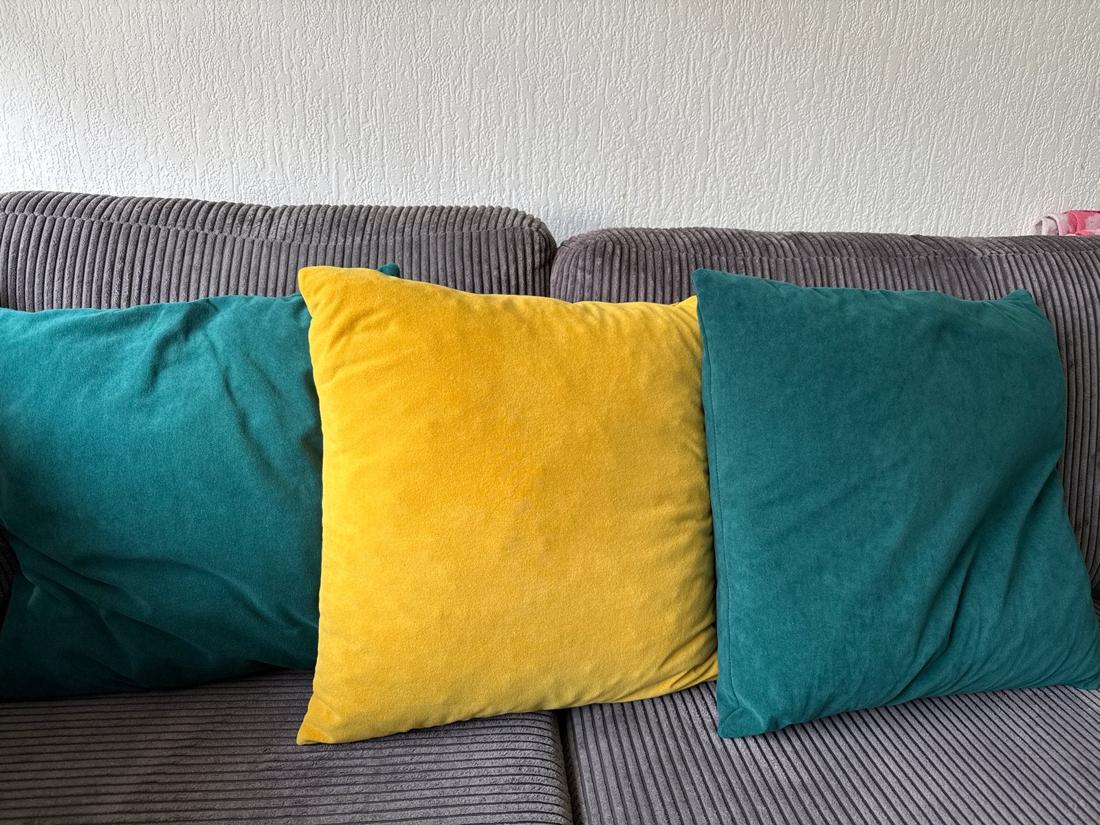 Set van 3 sierkussens: 2x petrol, 1x geel, Huis en Inrichting, Overige merken, Gebruikt, Meerkleurig, Inclusief binnenkussen