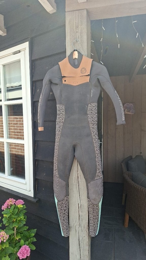 Surf artikelen, Watersport en Boten, Ophalen of Verzenden, Gebruikt, Fish, Met koord