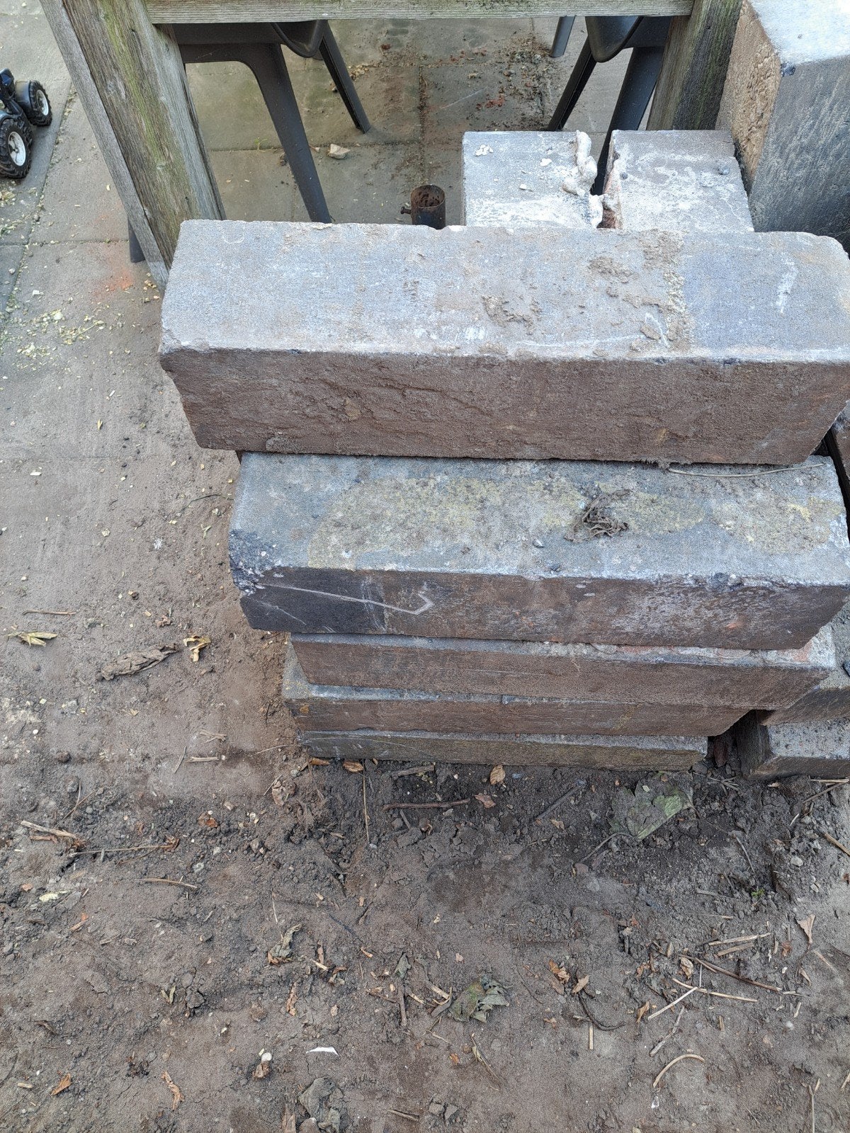 Stapelstenen 60x15 - 10 hele en diverse halve, 100 liter of meer, Ophalen, Gebruikt, Transportkar