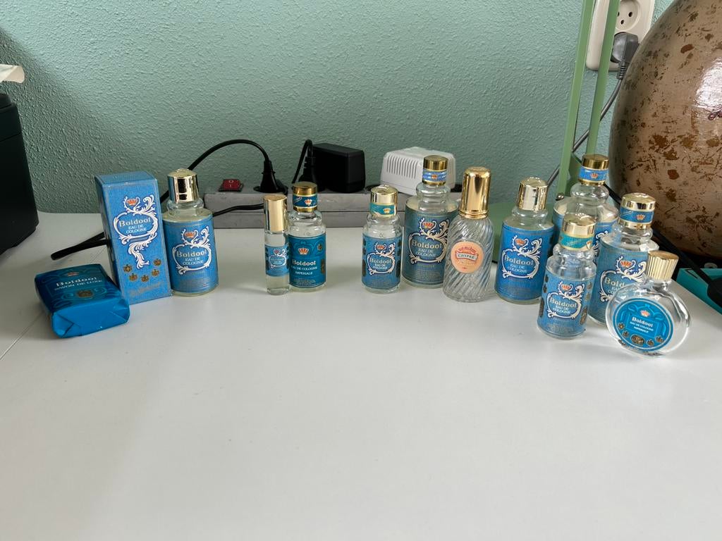 Verzameling Boldoot eau de cologne, Verzamelen, Ophalen of Verzenden, Zo goed als nieuw, Parfumfles