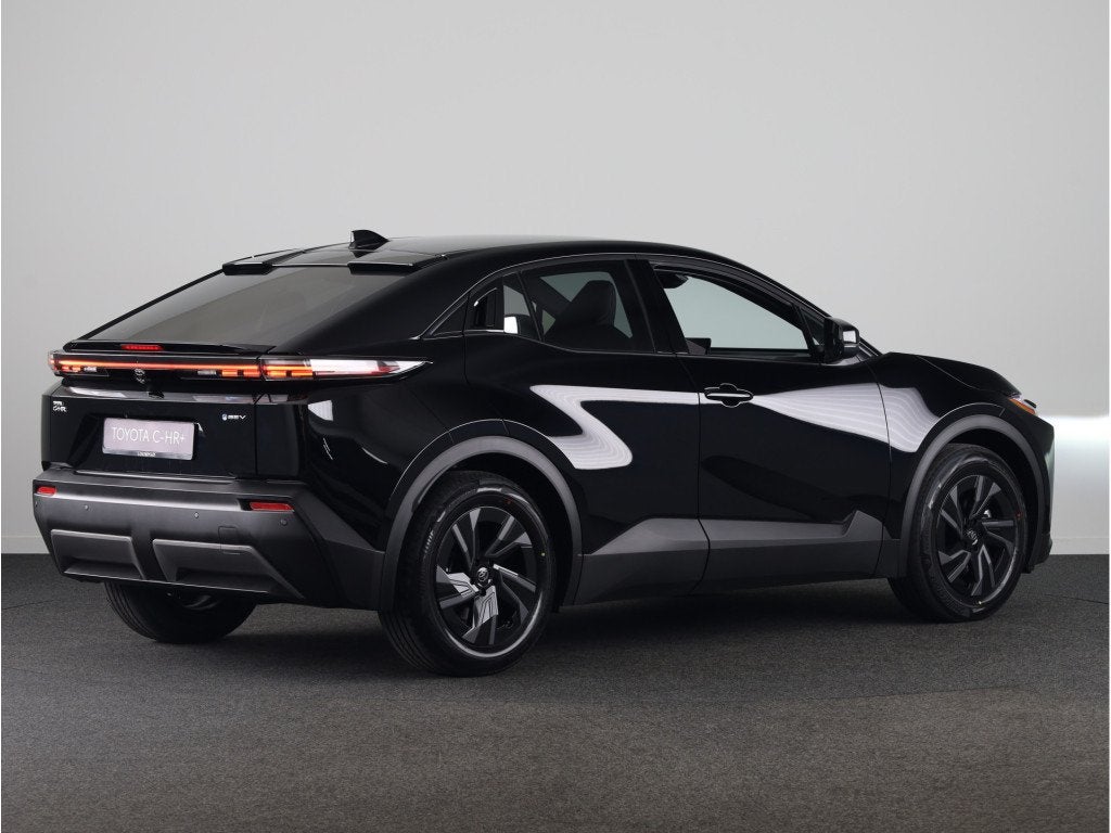 Toyota C-HR+ First Edition 77 kWh *EV - Deal* € 4.000,- vo, Auto's, Toyota, 12 maanden, Stof, 24 min, Zwart