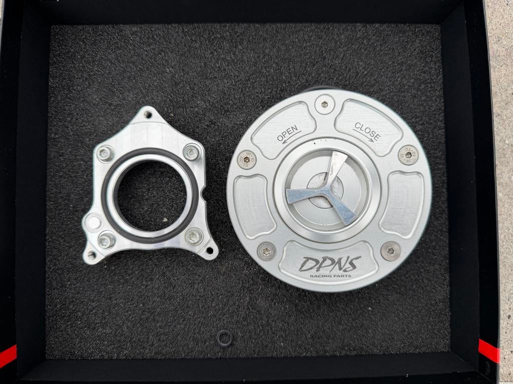 Dpns Tankdop Ducati v4, Ophalen of Verzenden, Gebruikt