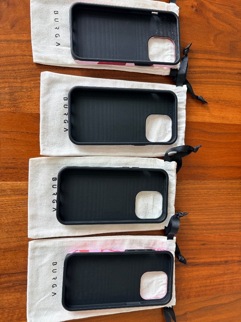 Burga hoesje Iphone 13pro, IPhone 13 Pro, Hoesje of Tasje, Zo goed als nieuw, Burga