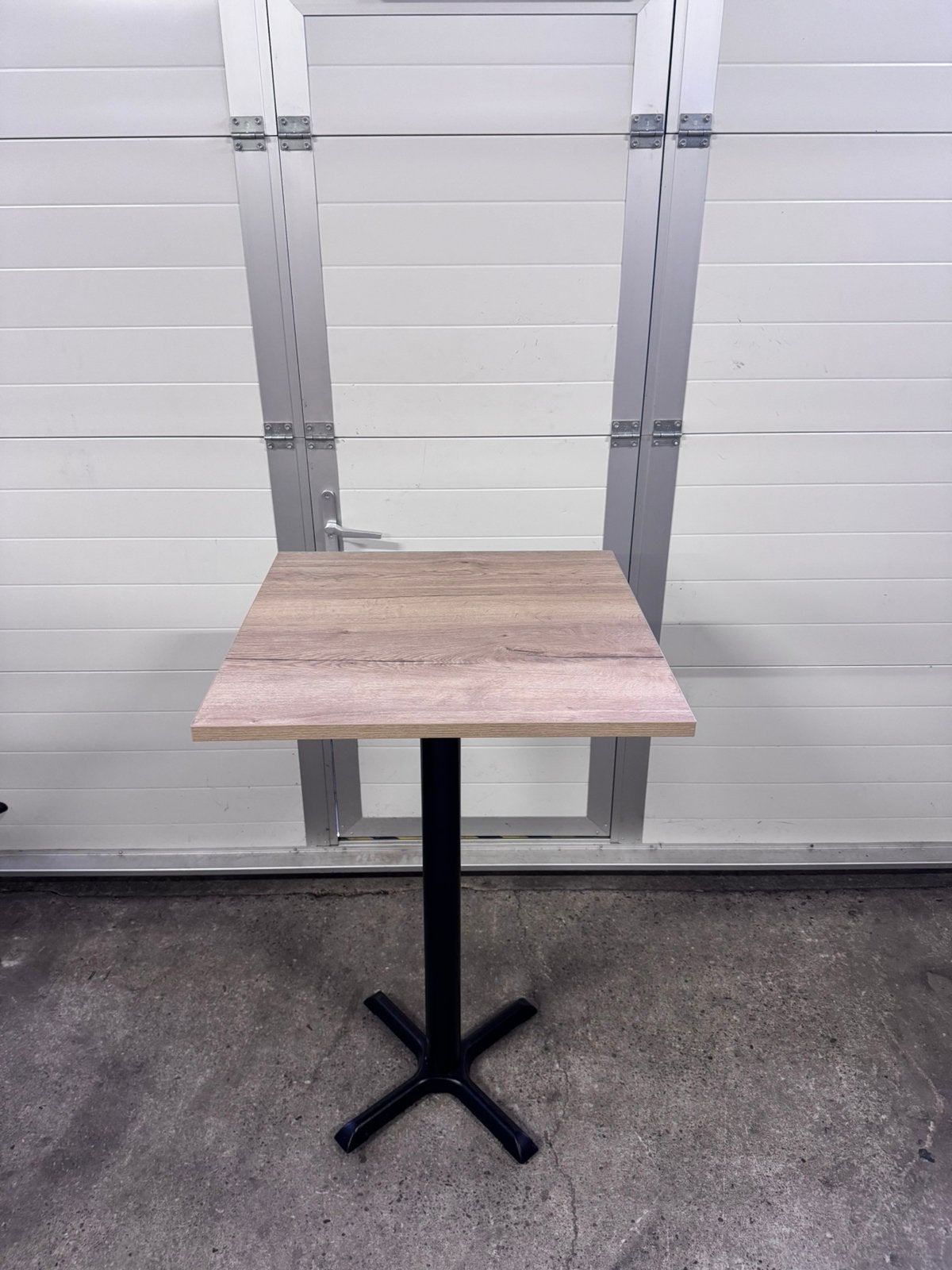 3 stuks Horeca restaurant Sta tafels 70x70 cm - 110 cm hoog, Ophalen, Zo goed als nieuw