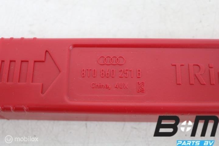 Gevarendriehoek Audi A3 8Y 8T0860251B, Gebruikt