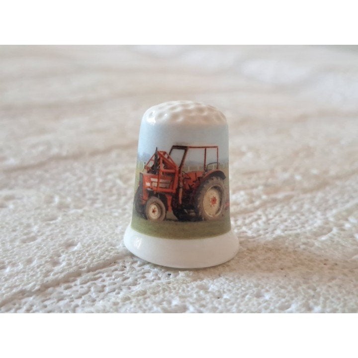 McCormick International 624 tractor porseleinen vingerhoedje, Ophalen of Verzenden, Nieuw, Porselein, Nederland