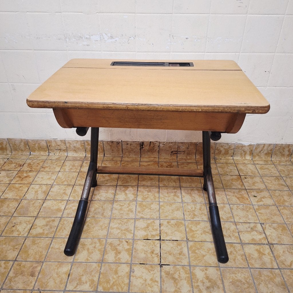 Jaren 50 Schoolbankje / Tafeltje / Bureautje met Klep, Ophalen, -, -, Tafel(s)