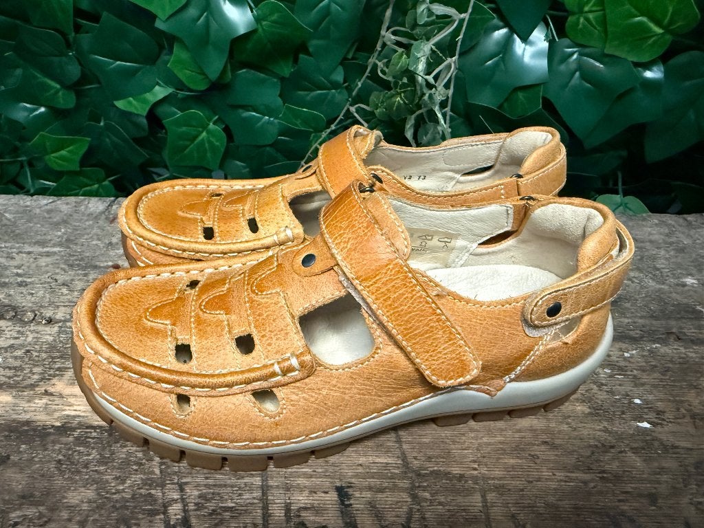 Nieuwe schoenen van Wolky maat 38, Sendra, Geel, Nieuw, Ophalen of Verzenden