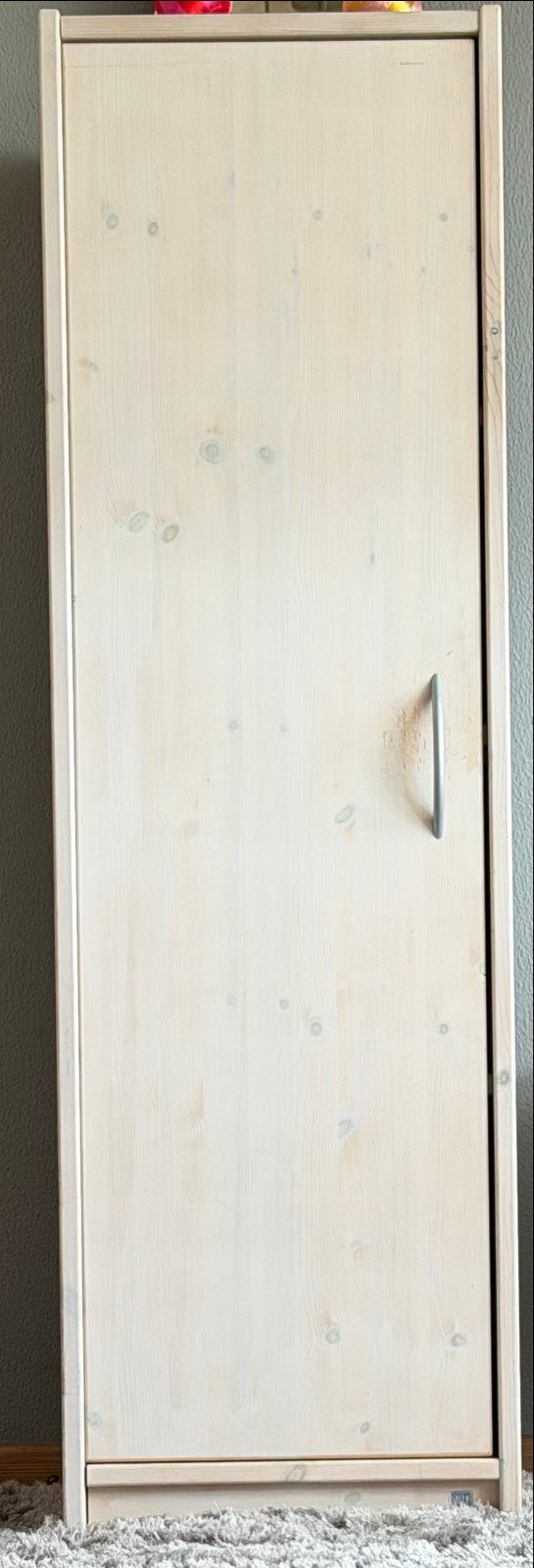 Lifetime grenen kast met planken - Zo goed als nieuw, Zo goed als nieuw, 25 tot 50 cm, Met deur(en), 50 tot 100 cm
