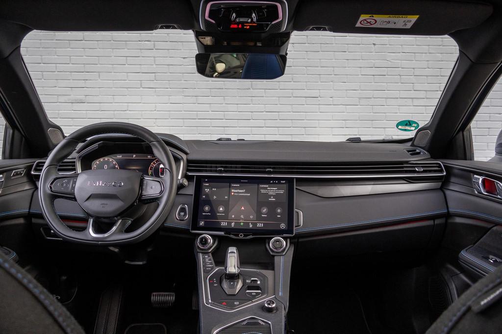Lynk & Co 01 Plug-in|360Cam|Zwarte-Hemel|Schuifdak| CarPlay|, Stof, Euro 6, Met garantie (alle), Blauw
