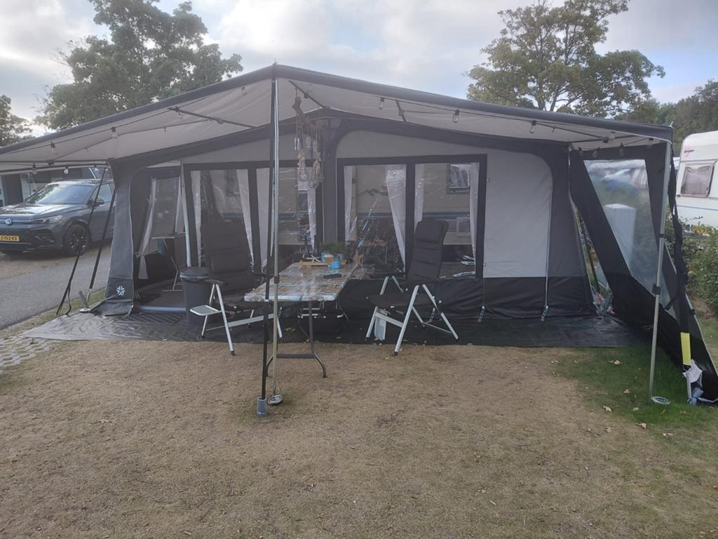 Nova Polaris voortent met luifel en opblaasbaar grondzeil, Caravans en Kamperen, Voortenten en Luifels, Ophalen