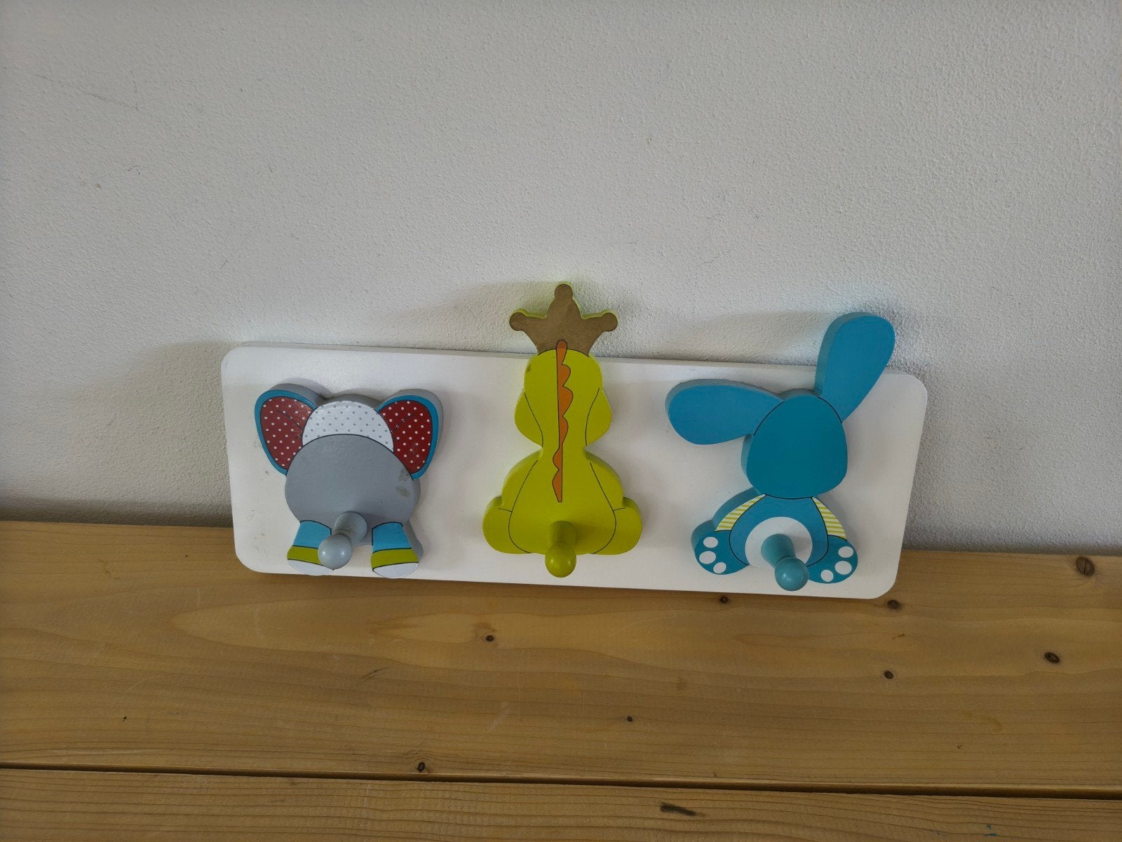 Leuke kinderkapstok met dierenfiguren, Gebruikt, Ophalen of Verzenden, Minder dan 100 cm, Kinderkapstok