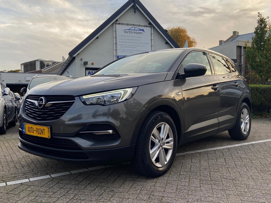 Opel Grandland X 1.2 Turbo NAVI/CRUISE/PDC/79900KM/KEURIG, Voorwielaandrijving, Gebruikt, Zwart, 1199 cc