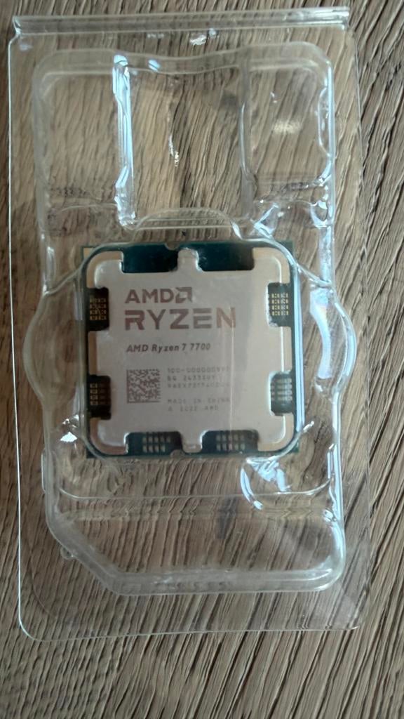 AMD Ryzen 7 7700, Ophalen of Verzenden, Zo goed als nieuw, 8-core, 4 Ghz of meer