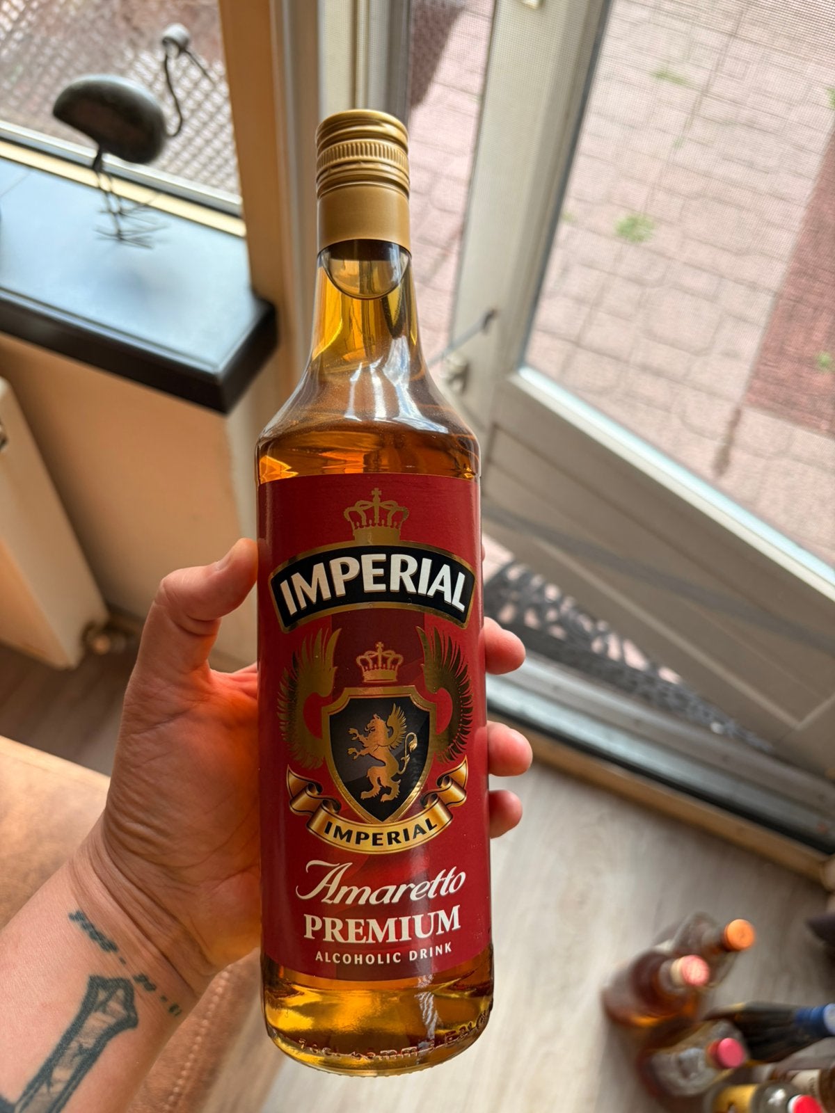Amaretto Premium, Ophalen