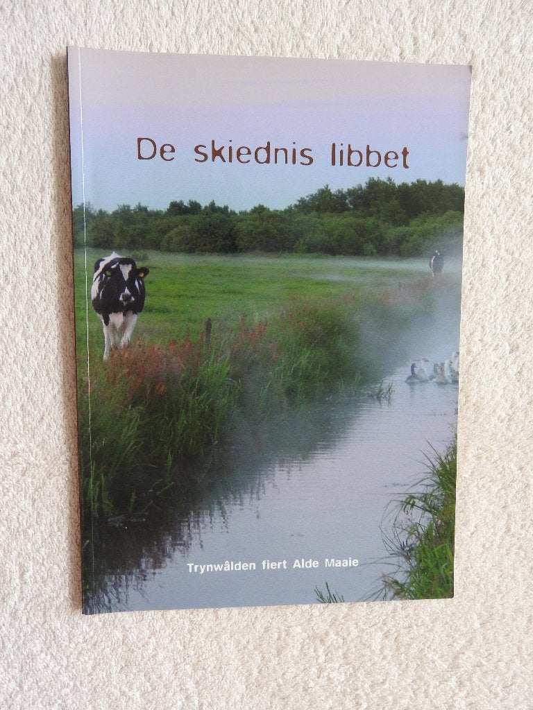 De skiednis libbet - Trynwâlden fiert Alde Maaie, Boeken, Ophalen of Verzenden, Zo goed als nieuw