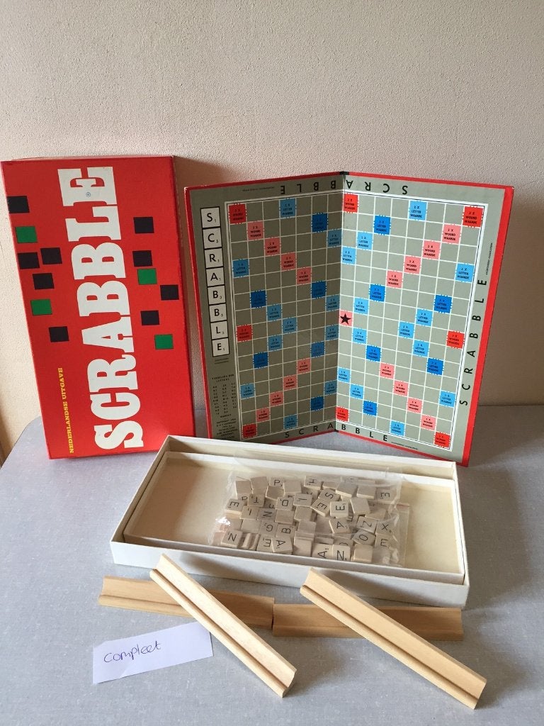 Z.G.A.N. woordspel: SCRABBLE mét DRAAITAFEL houten letters, Een of twee spelers, Ophalen of Verzenden, Zo goed als nieuw, Sio
