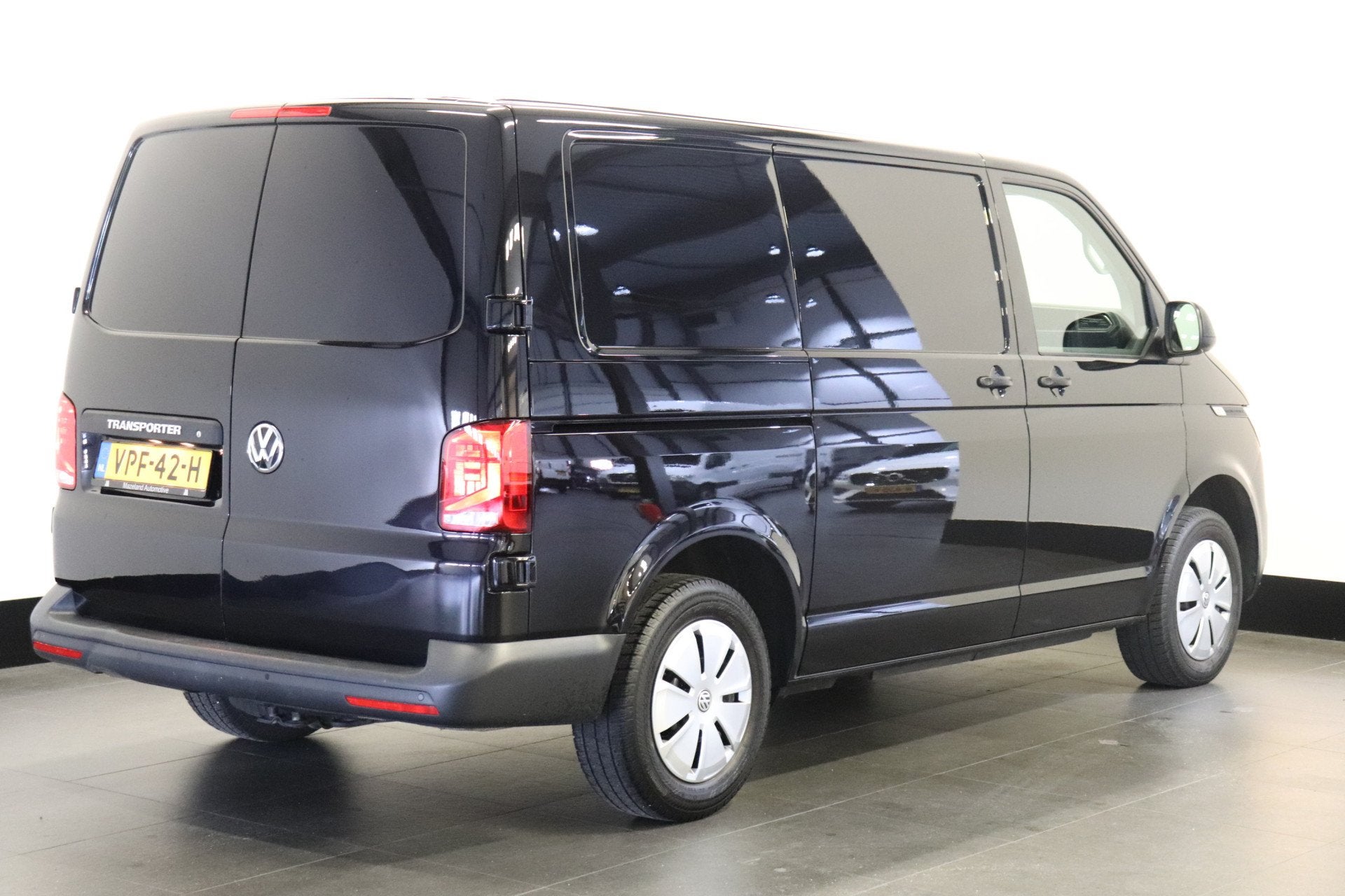 Volkswagen Transporter 2.0 TDI 150PK Automaat EURO 6 - Airco, Auto's, Dealer onderhouden, Stof, Gebruikt, 4 cilinders