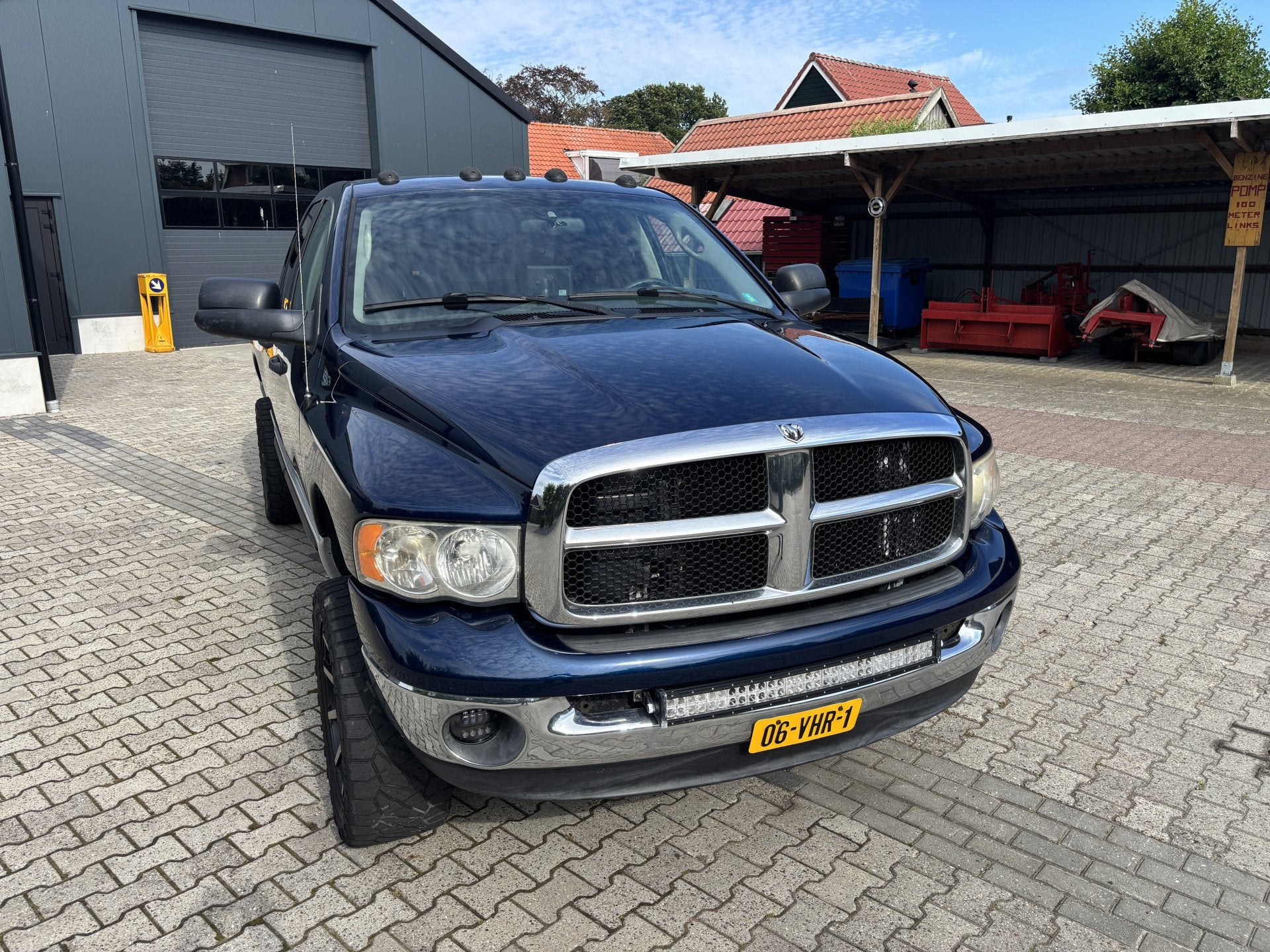 Foto 11 van Dodge Ram 2500 SLT 5.9L Cummins. 4wd, Crew-Cab, Nw-APK, Youn