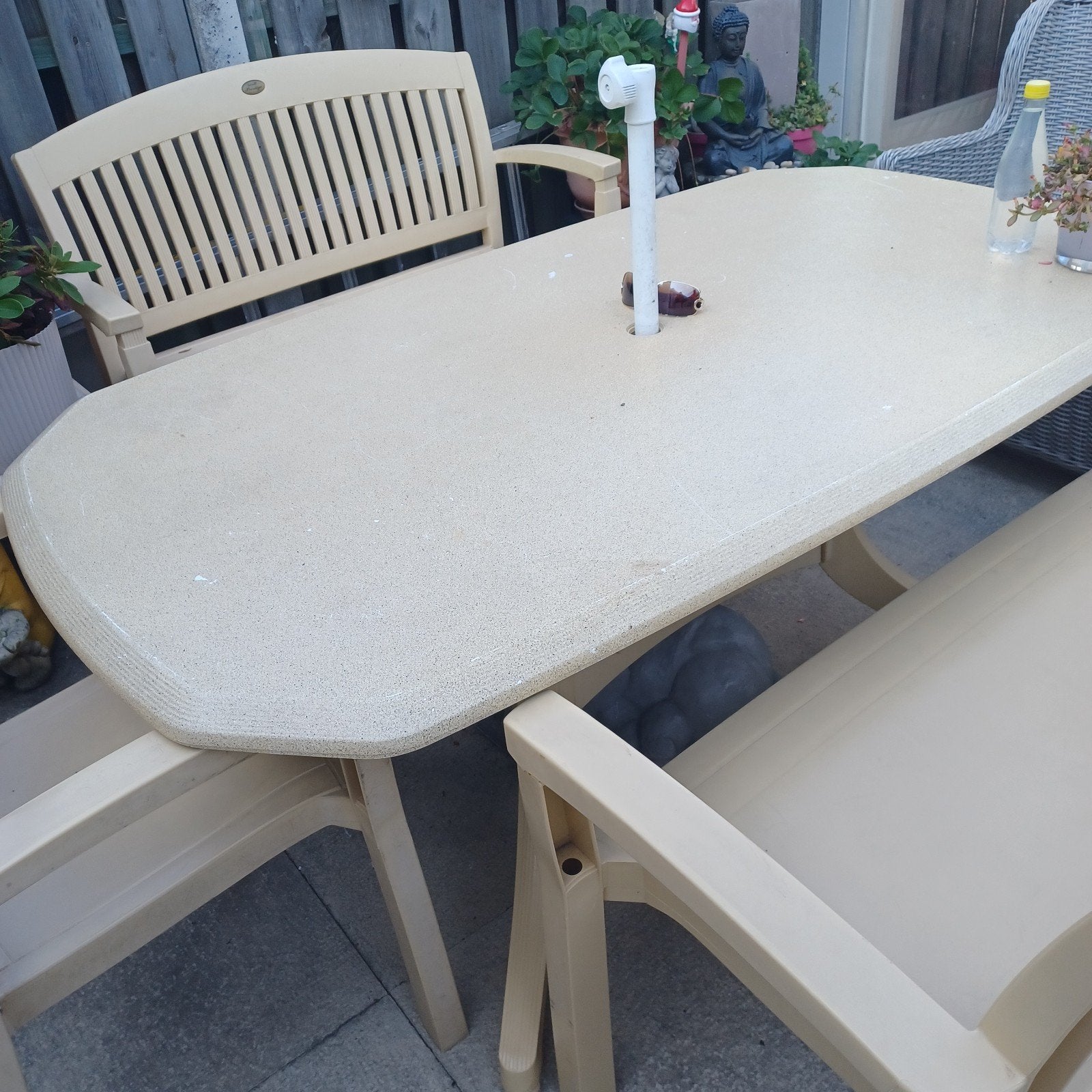 gele hartman prestige tuintafel 75€ Inc 4 stoelen 125€, Tuin en Terras, Ophalen, Gebruikt, Rechthoekig, Kunststof