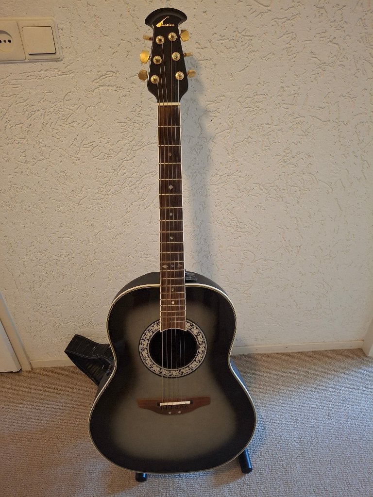 Ovation Western gitaar - Zwart/Grijs, Muziek en Instrumenten, Ophalen of Verzenden, Gebruikt, Western- of Steelstringgitaar, Met koffer