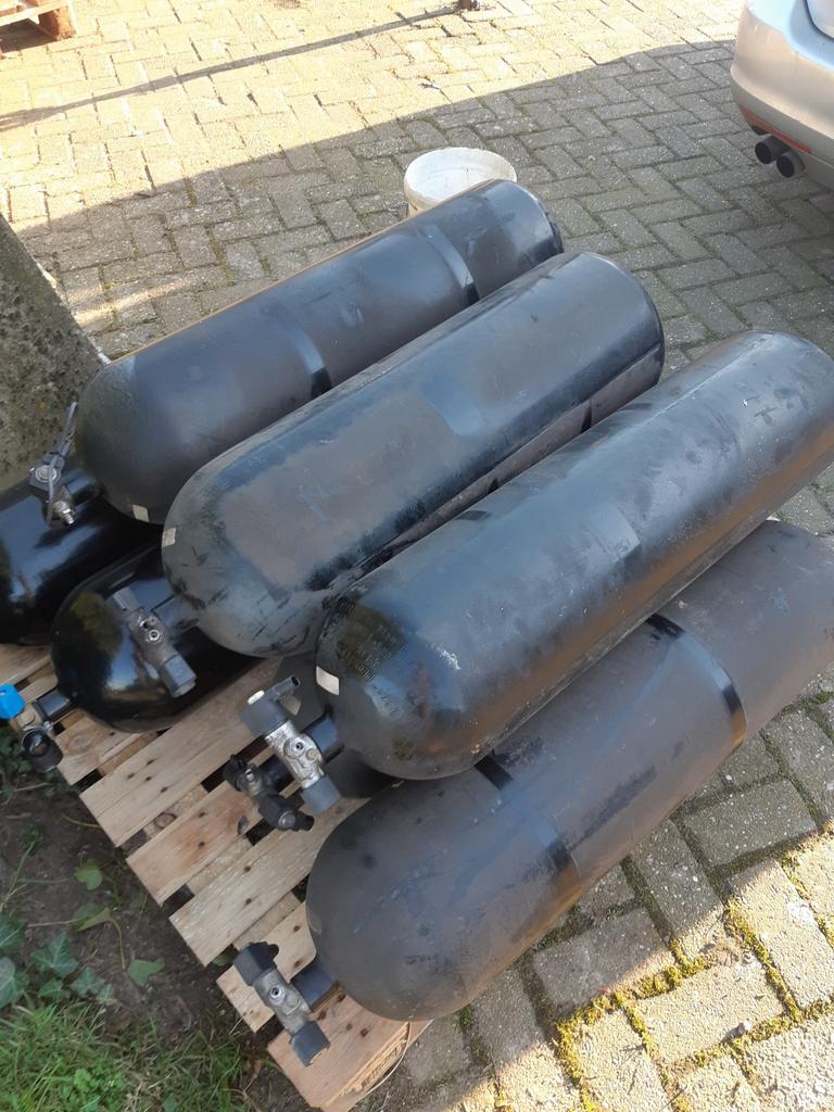 Gasfles lpg aardgas gas benzine fles ijzer autogas, Auto-onderdelen, Ophalen, Gebruikt