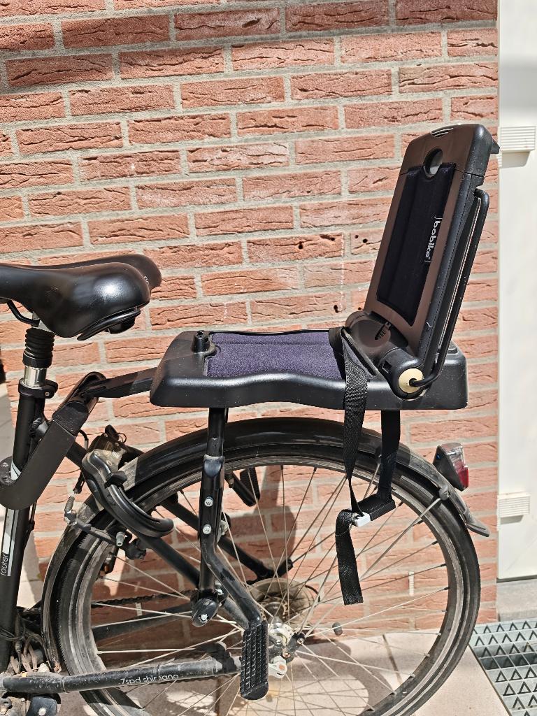 Bobike Junior classic fietsstoeltje, Fietsen en Brommers, Fietsaccessoires | Fietsstoeltjes, Ophalen, Achterzitje, 22 t/m 36 kg