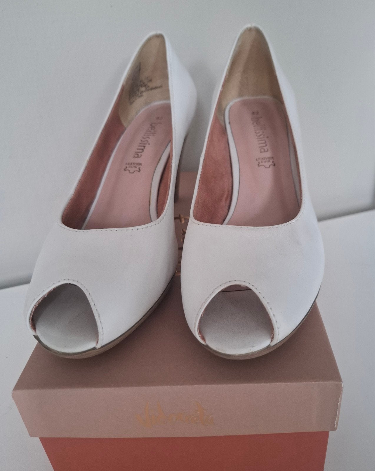 Bellissima witte pumps, maat 41, Ophalen of Verzenden, Zo goed als nieuw, Wit