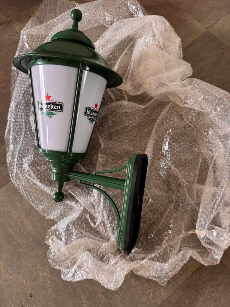 NIEUWE Heineken buitenlampen/wandlampen horeca 4 stuks, Huis en Inrichting, Lampen | Overige, Ophalen of Verzenden, Nieuw