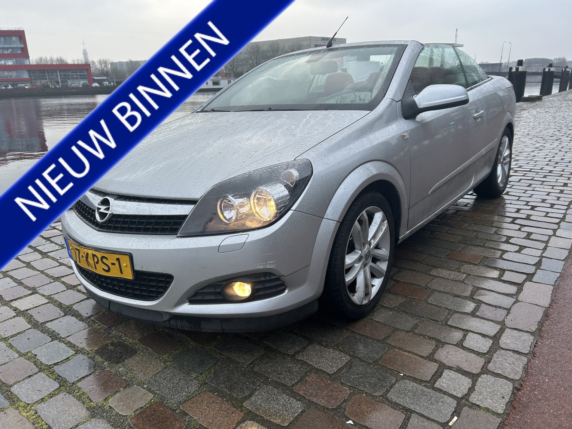 Opel Astra TwinTop 1.8 Temptation leer airco nwe apk keurige, Voorwielaandrijving, 4 cilinders, Cabriolet, 4 stoelen