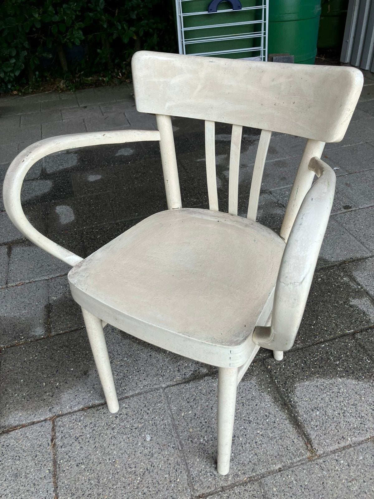 Houten stoel met leuningen, Huis en Inrichting, Ophalen, Zo goed als nieuw, Bruin, Eén