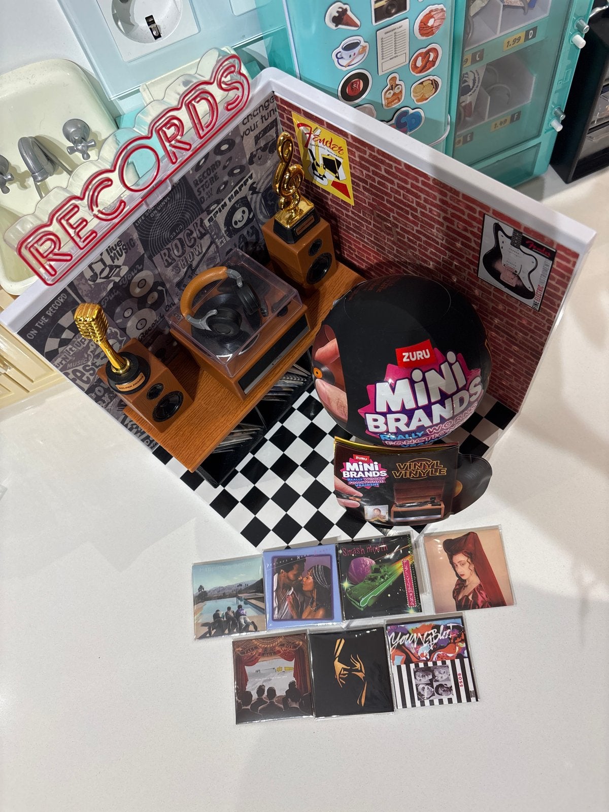 Mini Brands Vinyl - Diverse Miniatuur Platen, Verzamelen, Overige Verzamelen, Ophalen of Verzenden, Nieuw
