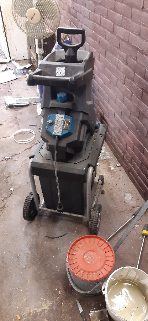 hakselaar versnipperaar, Ophalen, Gebruikt, Elektrisch, Met opvangbak