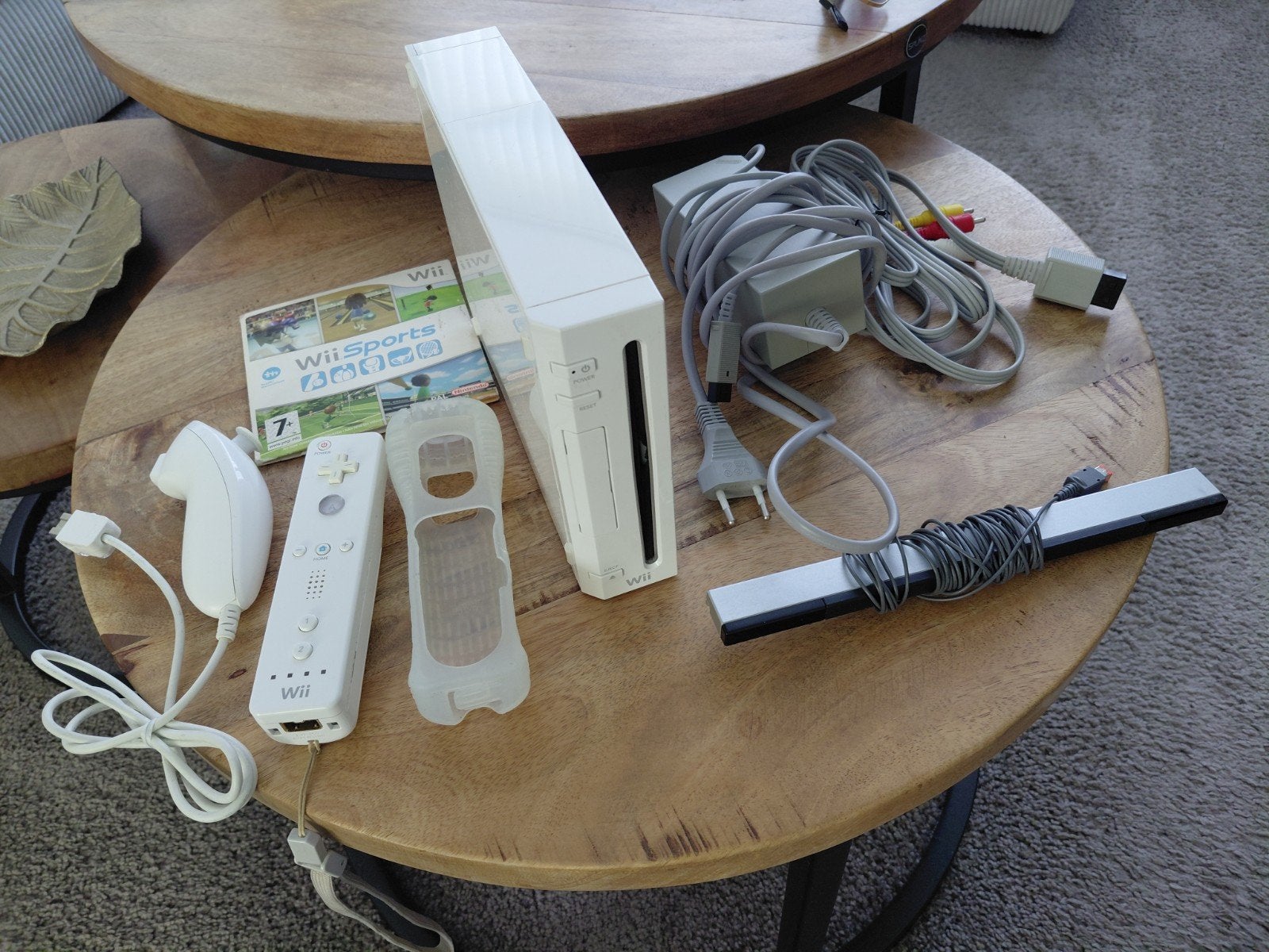 Wii console met Controller, Nunchuck en Wii Sports, Spelcomputers en Games, Ophalen of Verzenden, Zo goed als nieuw, Met 1 controller